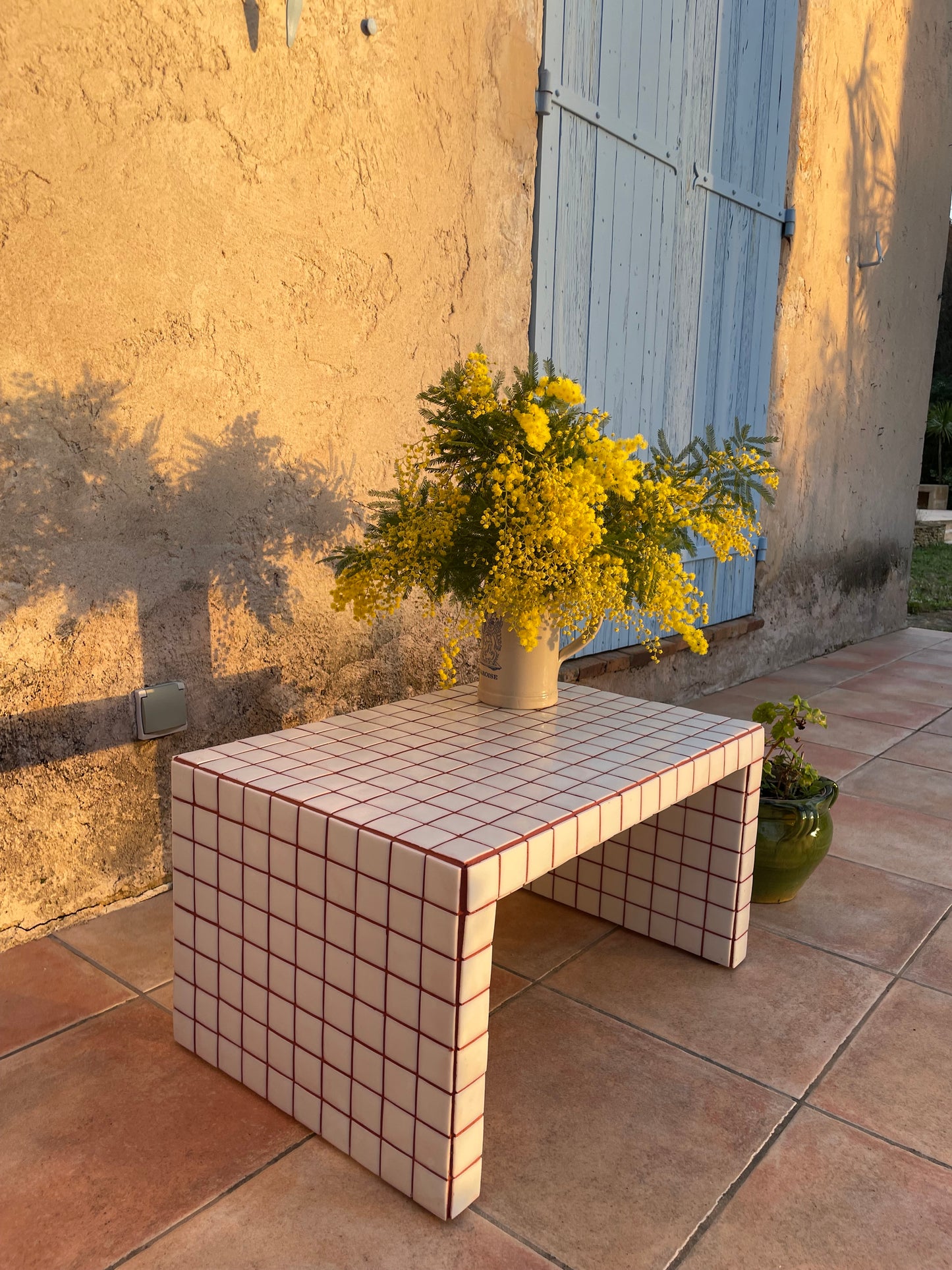 Coffee table/banc