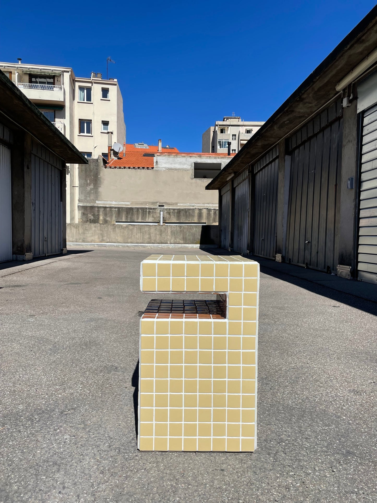 Table de chevet niche