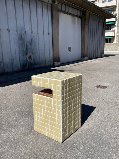 Table de chevet niche